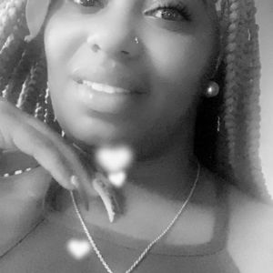 Meet your Posher, Rena